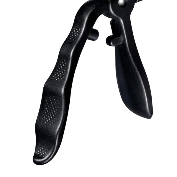 Revlon Comfort and Control Eyelash Curler, Easy to Use with Storage for Refill Pads - Image 3